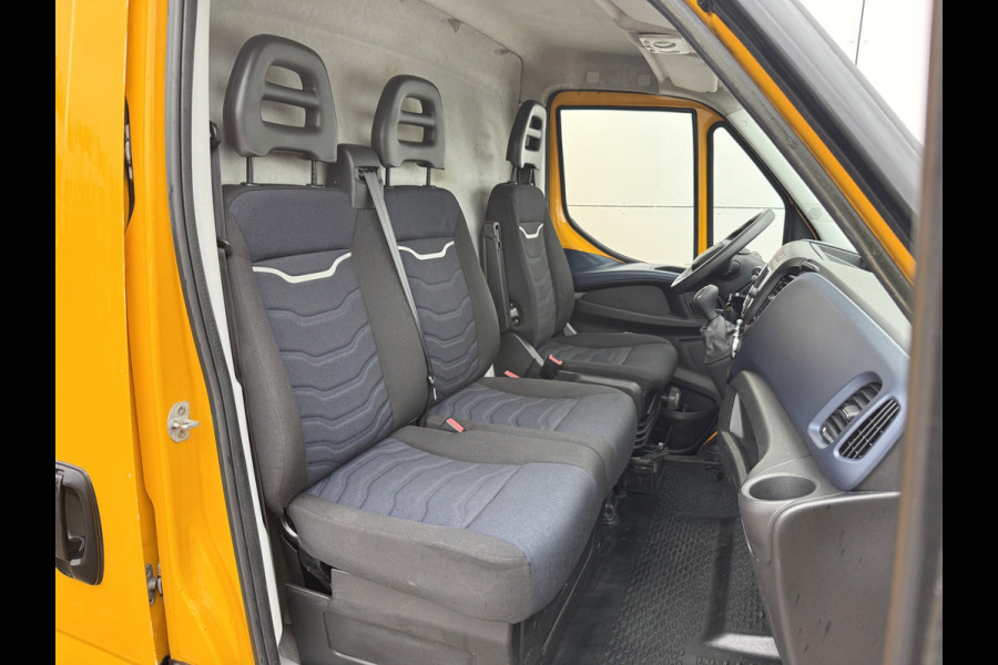 Iveco Daily 35S16 2.3 Automaat L2H2 Oprijplaat Trekhaak Climate Control Cruise Control Lucht Geveerde Stoel