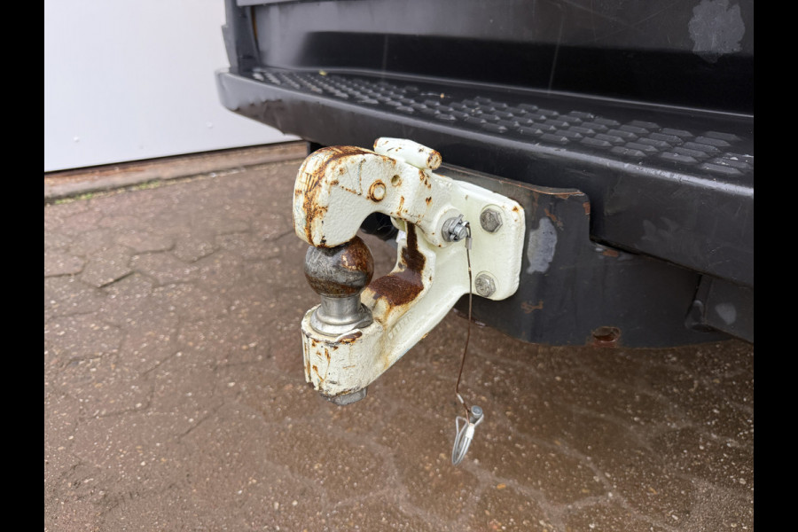 Iveco Daily 35S16 2.3 Automaat L2H2 Oprijplaat Trekhaak Climate Control Cruise Control Lucht Geveerde Stoel