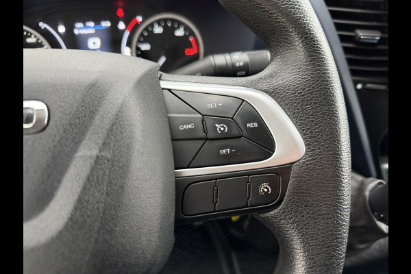 Iveco Daily 35S16 2.3 Automaat L2H2 Oprijplaat Trekhaak Climate Control Cruise Control Lucht Geveerde Stoel