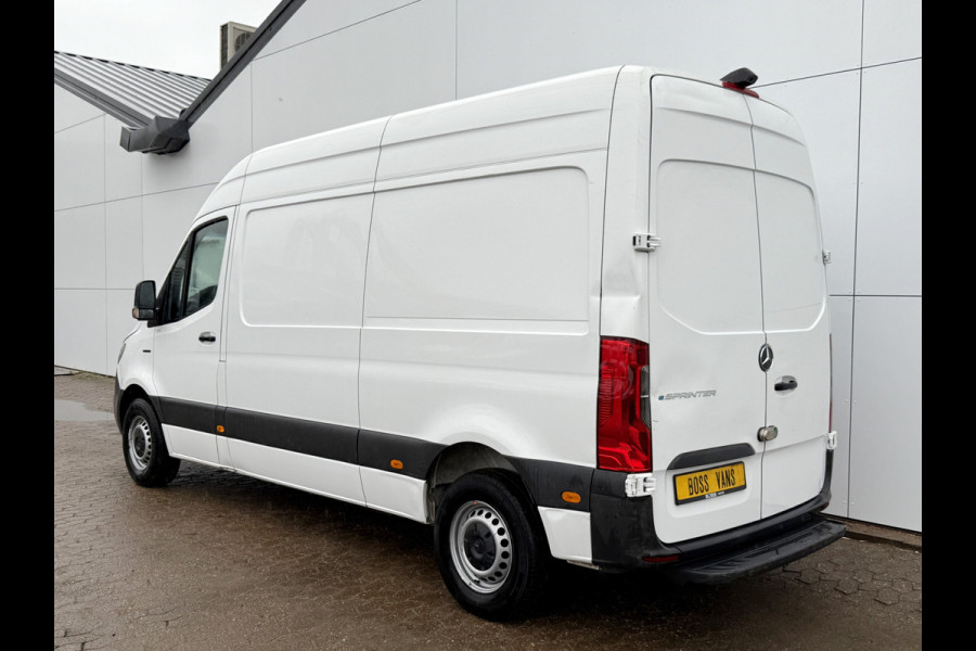 Mercedes-Benz eSprinter 312 ALL-IN PRIJS 93.2% (SOH) L2H2 55kWh 168km WLTP 80kw Snelladen Climate Control Camera Stoelverwarming Laadkabel