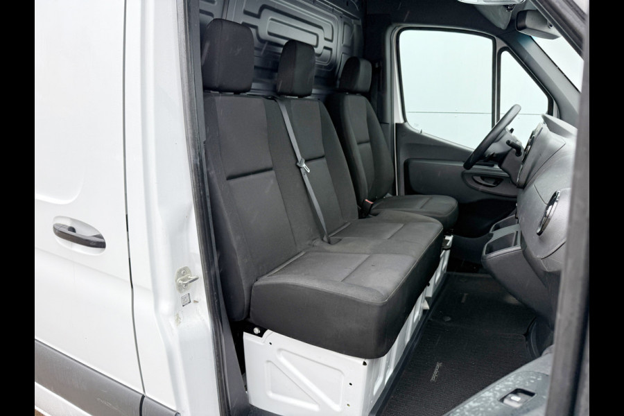Mercedes-Benz eSprinter 312 ALL-IN PRIJS 93.2% (SOH) L2H2 55kWh 168km WLTP 80kw Snelladen Climate Control Camera Stoelverwarming Laadkabel