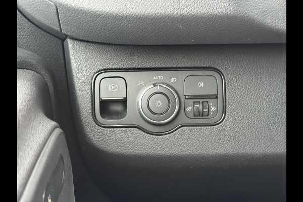 Mercedes-Benz eSprinter 312 ALL-IN PRIJS 93.2% (SOH) L2H2 55kWh 168km WLTP 80kw Snelladen Climate Control Camera Stoelverwarming Laadkabel