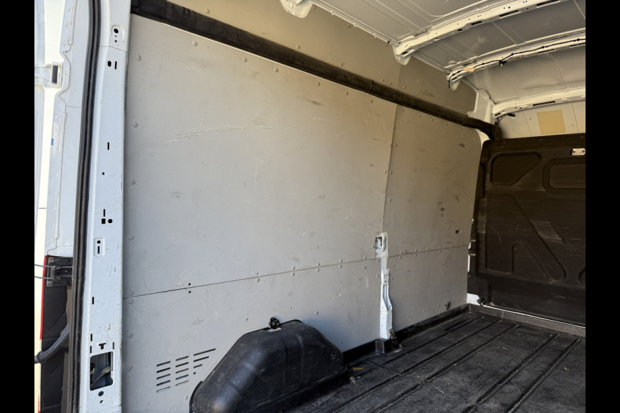 Ford Transit 350 2.0 TDCI 170PK L3H3 Airco Cruise Control Parkeersensoren voor achter