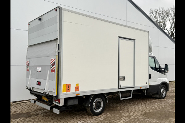 Iveco Daily 35S18 3.0 Automaat Laadklep LED Climate Bakwagen Meubelbak Koffer Control Adaptieve Cruise Control Standkachel Camera Navigatie