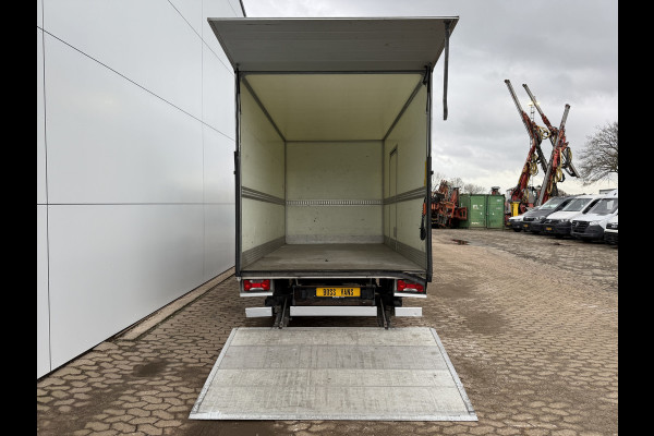 Iveco Daily 35S18 3.0 Automaat Laadklep LED Climate Bakwagen Meubelbak Koffer Control Adaptieve Cruise Control Standkachel Camera Navigatie