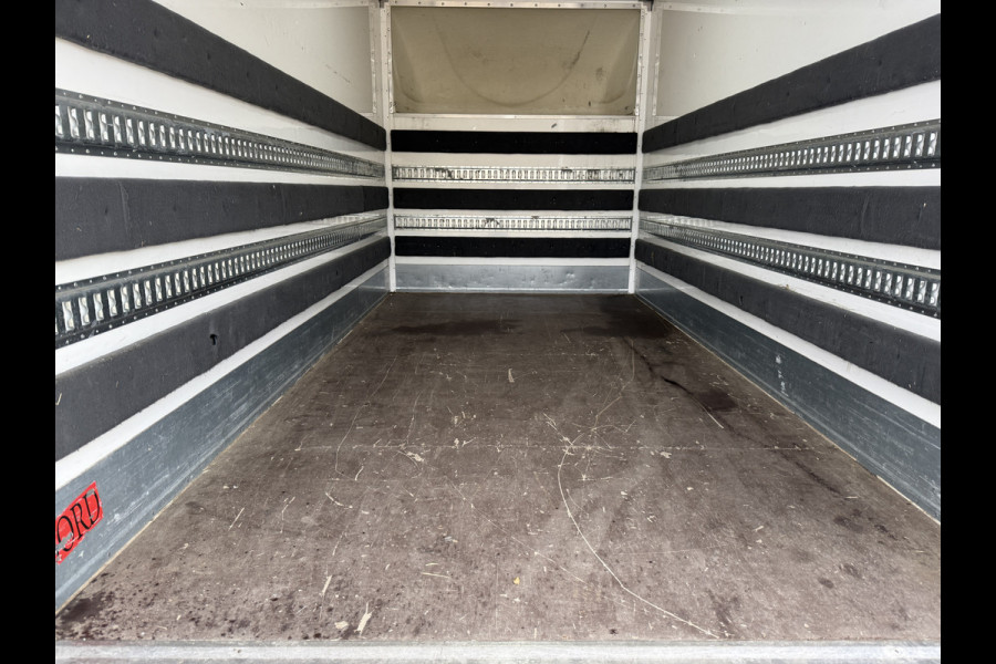 Mercedes-Benz Sprinter 317 1.9 CDI Automaat Bakwagen Meubelbak Koffer Laadklep Cruise Control Climate Control