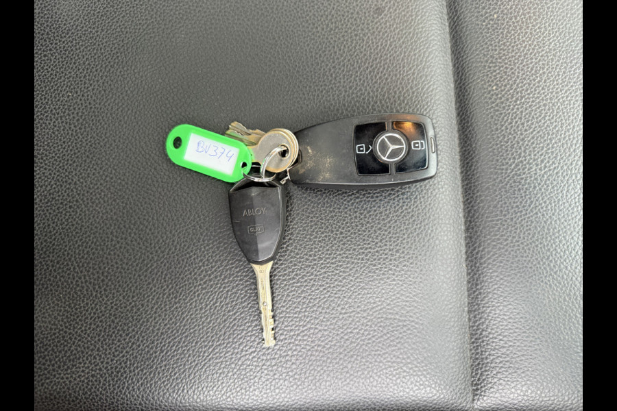 Mercedes-Benz Sprinter 514 2.2 CDI Kipper Benne Tipper Dubbellucht 3.5t Trekhaak Climate Control Cruise Control Benne Tipper