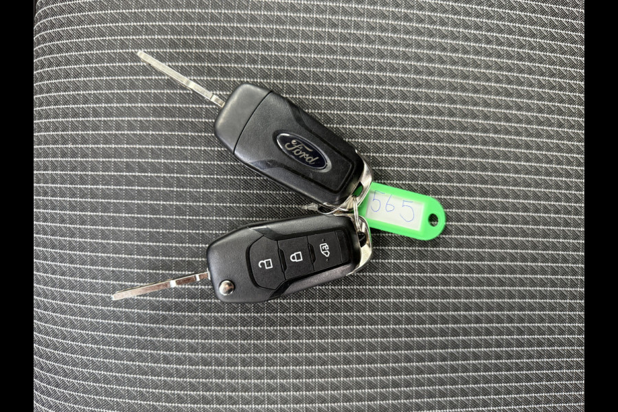 Ford Transit Courier 1.0 EcoBoost 100PK **Benzine** Climate Control Cruise Lane assist Carplay Camera Stuur- en Stoelverwarming Parkeersensoren voor achter