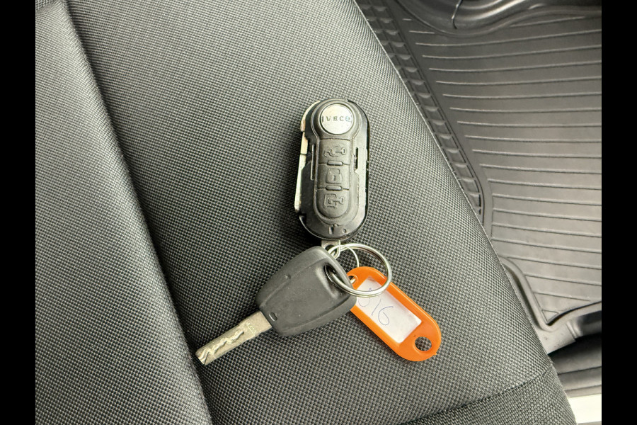 Iveco Daily 35S16 2.3 Automaat L2H2 Airco Adaptieve Cruise Control Standkachel 3.5t Trekhaak Lane Assist