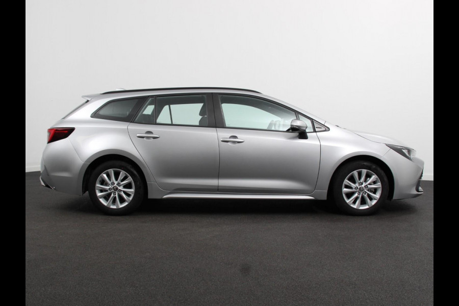 Toyota Corolla Touring Sports Automaat Hybrid 140 Active | DEMO ! | Navigatie | Apple Carplay/Android Auto | Climate Control | Cruise Control Adaptive | 17"Lichtmetalen velgen | Camera
