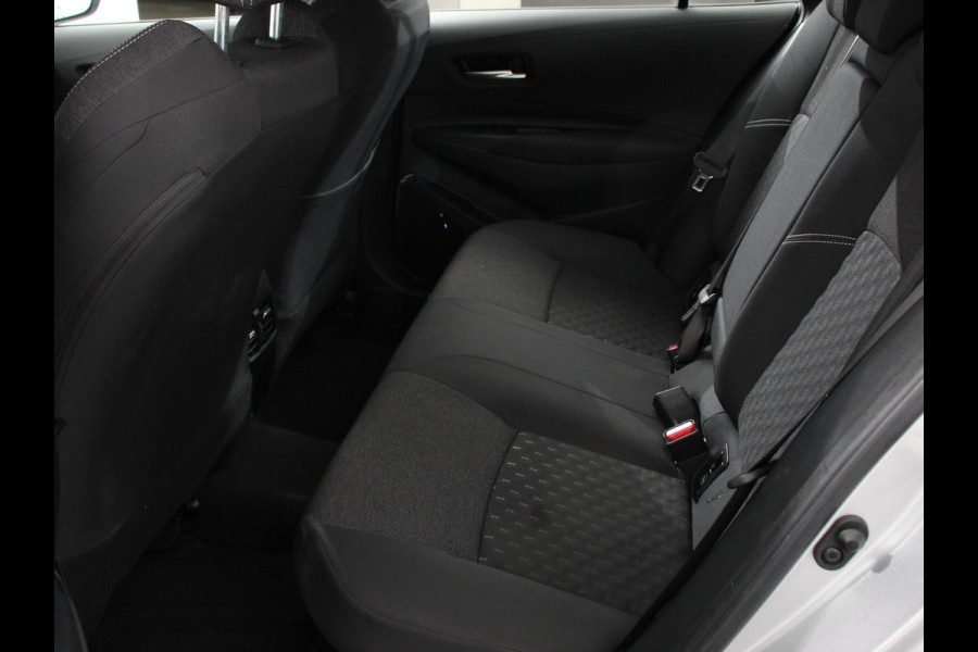 Toyota Corolla Touring Sports Automaat Hybrid 140 Active | DEMO ! | Navigatie | Apple Carplay/Android Auto | Climate Control | Cruise Control Adaptive | 17"Lichtmetalen velgen | Camera