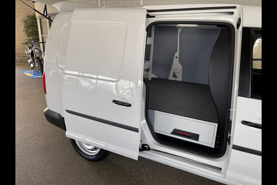 Volkswagen Caddy 2.0 TDI 102pk L2H1 BMT Maxi Comfortline / vaste prijs rijklaar € 13.950 ex btw / lease vanaf € 235 / airco / cruise / pdc achter / omvormer / ingerichte laadruimte !
