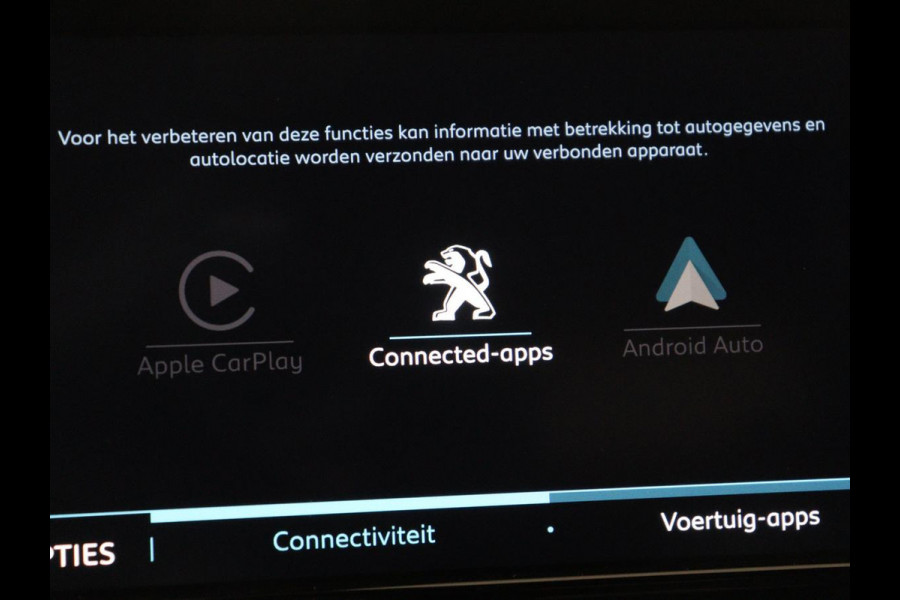 Peugeot e-2008 EV GT Pack 50 kWh | 3 Fase | Panoramadak | Stoelverwarming | Adaptive cruise | Leder | Carplay | Keyless | Camera | Full LED | Navigatie | Climate control | Dodehoek detectie