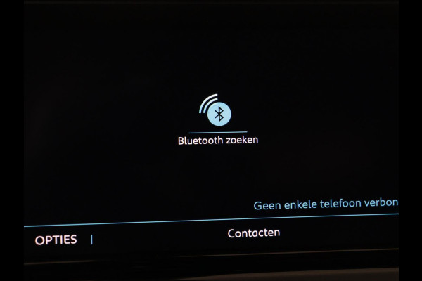 Peugeot e-2008 EV GT Pack 50 kWh | 3 Fase | Panoramadak | Stoelverwarming | Adaptive cruise | Leder | Carplay | Keyless | Camera | Full LED | Navigatie | Climate control | Dodehoek detectie