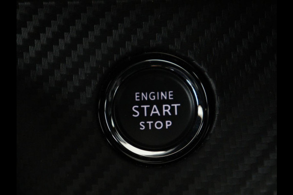 Peugeot e-2008 EV GT Pack 50 kWh | 3 Fase | Panoramadak | Stoelverwarming | Adaptive cruise | Leder | Carplay | Keyless | Camera | Full LED | Navigatie | Climate control | Dodehoek detectie