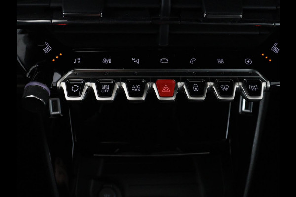 Peugeot e-2008 EV GT Pack 50 kWh | 3 Fase | Panoramadak | Stoelverwarming | Adaptive cruise | Leder | Carplay | Keyless | Camera | Full LED | Navigatie | Climate control | Dodehoek detectie