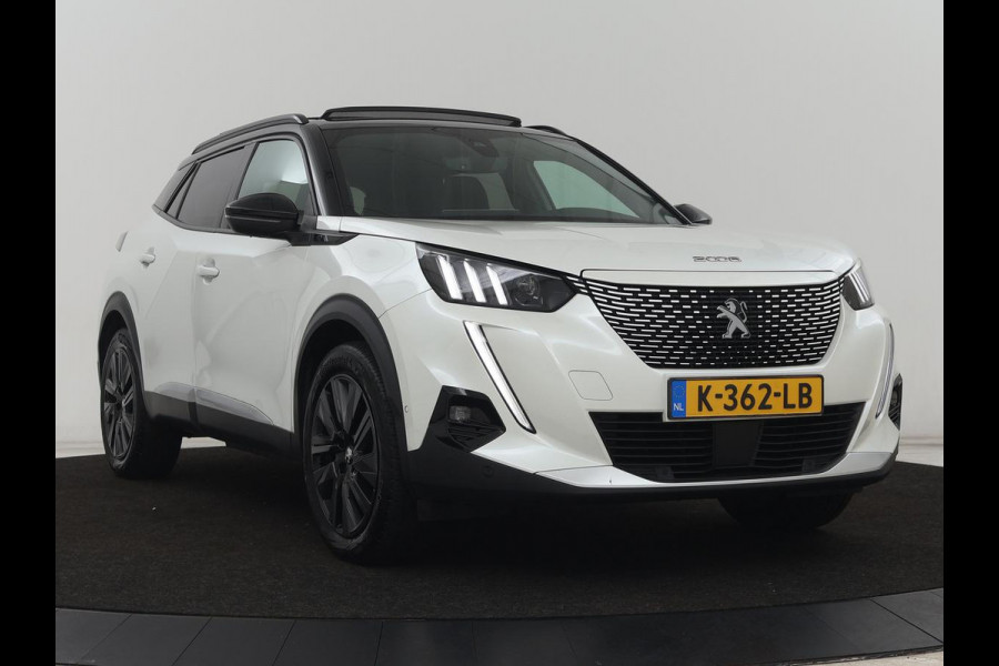 Peugeot e-2008 EV GT Pack 50 kWh | 3 Fase | Panoramadak | Stoelverwarming | Adaptive cruise | Leder | Carplay | Keyless | Camera | Full LED | Navigatie | Climate control | Dodehoek detectie