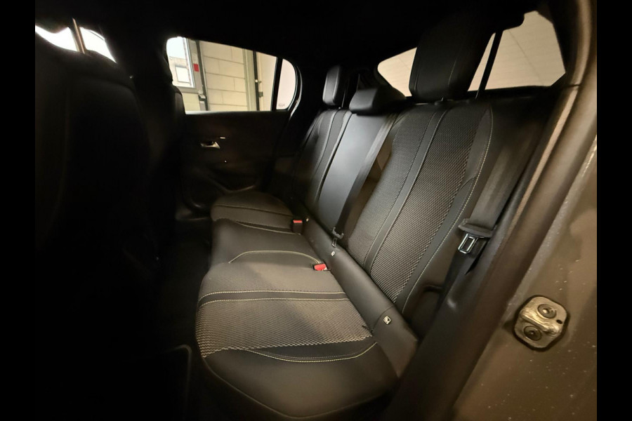 Peugeot 208 Hybrid 145 e-DCS6 GT Automaat 1Jaar Bovag garantie