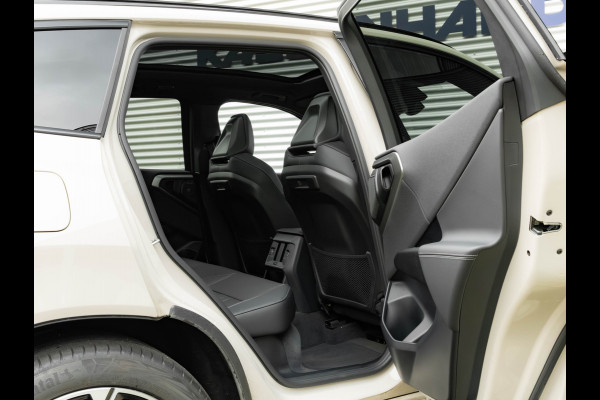 BMW X3 30e xDrive - M-Sport Pro - Pano - Trekhaak - Head-up - Stuurwiel Verwarmd