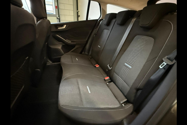 Ford FOCUS Wagon Active 155PK 1.0 EcoBoost Hybrid Winter Pack 1 Jaar Bovag Garantie