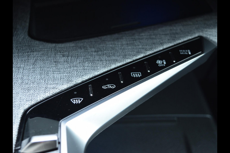 Peugeot 3008 1.2 Hybrid 136 GT NAVIGATIE & CARPLAY | ACHTERUITRIJCAMERA MET SENSOREN | E.C.C. |