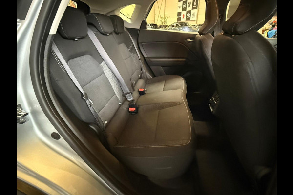 Renault Captur 1.6 E-Tech Hybrid 145 Intens Automaat 1 Jaar Bovag garantie