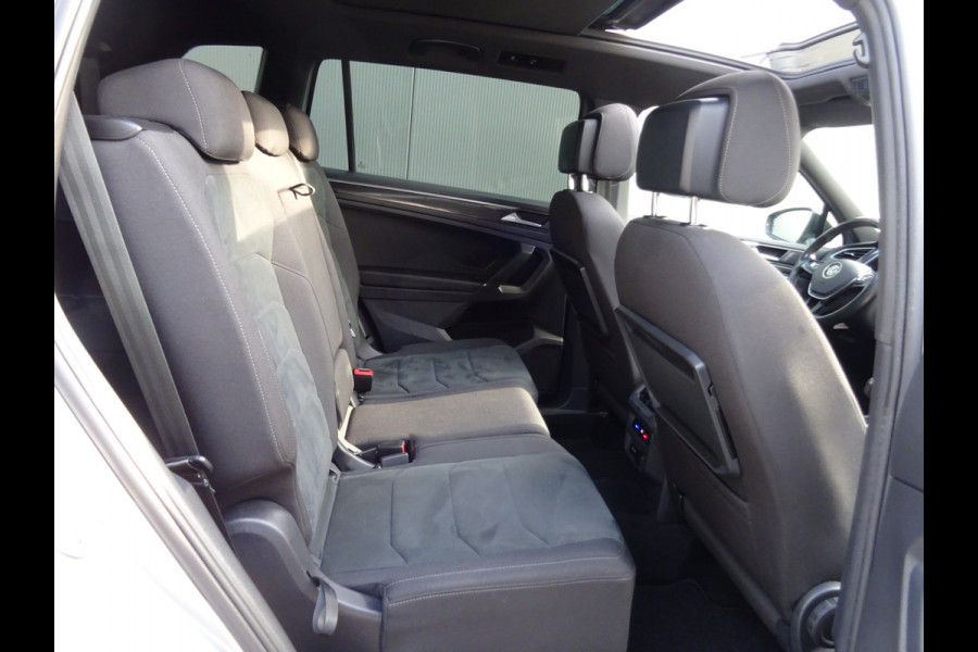 Volkswagen Tiguan Allspace 1.5 TSI Highline Business R 7p. * PANORAMADAK * MASSAGE !!