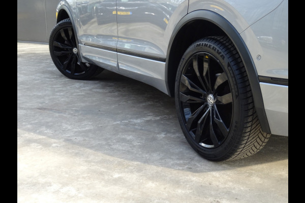 Volkswagen Tiguan Allspace 1.5 TSI Highline Business R 7p. * PANORAMADAK * MASSAGE !!