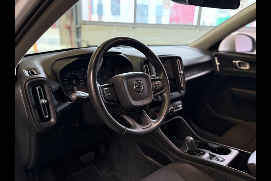 Volvo XC40 1.5 T2 Momentum Automaat, camera, carplay