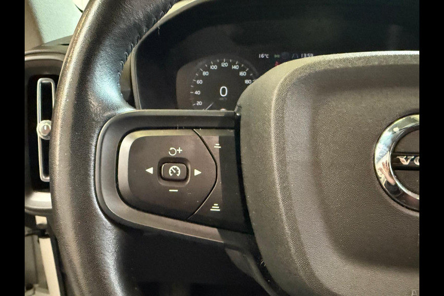 Volvo XC40 1.5 T2 Momentum Automaat, camera, carplay