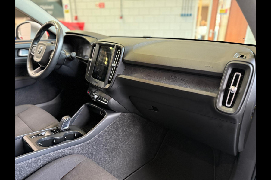 Volvo XC40 1.5 T2 Momentum Automaat, camera, carplay