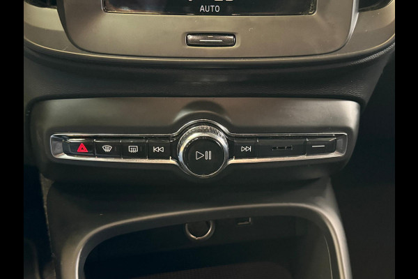Volvo XC40 1.5 T2 Momentum Automaat, camera, carplay