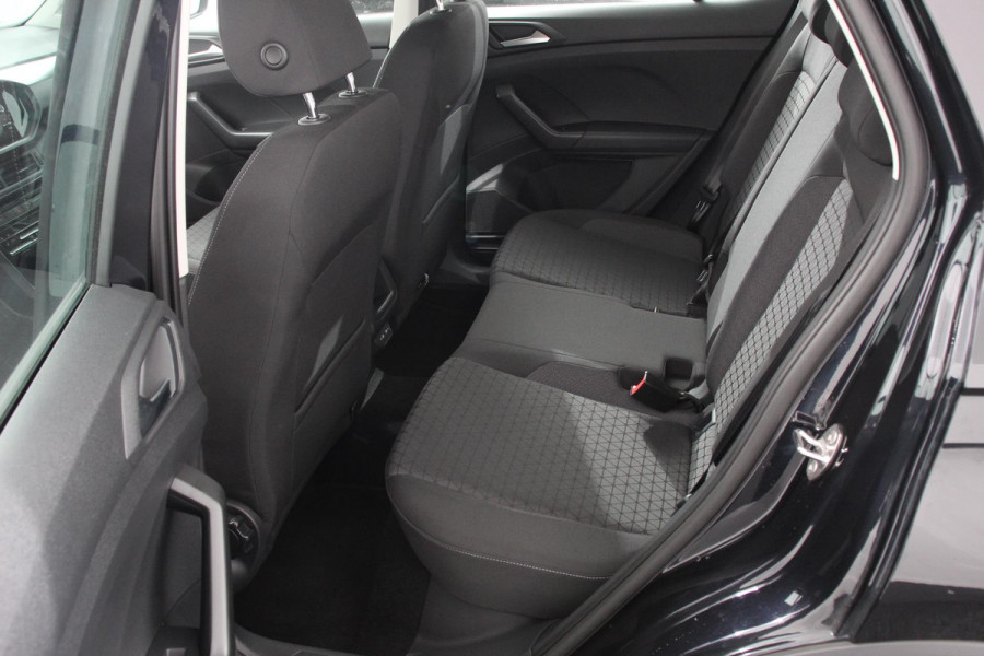 Volkswagen T-Cross 1.0 TSI 110pk DSG Life | Navigatie | Apple Carplay/Android Auto | Adaptive Cruise Control | Camera | Parkeersensoren | Stoelverwarming | Virtual Cockpit | Getinte ramen | Climatronic | Lane Assist