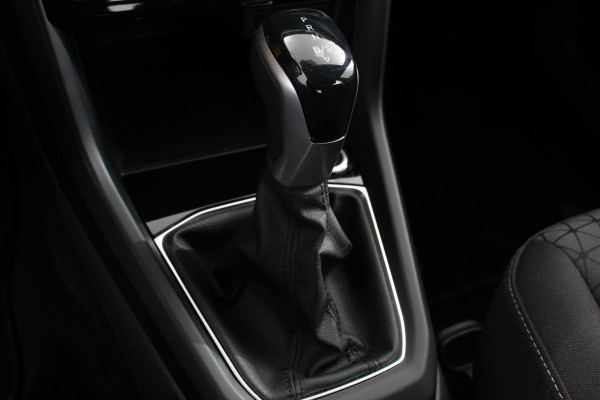 Volkswagen T-Cross 1.0 TSI 110pk DSG Life | Navigatie | Apple Carplay/Android Auto | Adaptive Cruise Control | Camera | Parkeersensoren | Stoelverwarming | Virtual Cockpit | Getinte ramen | Climatronic | Lane Assist