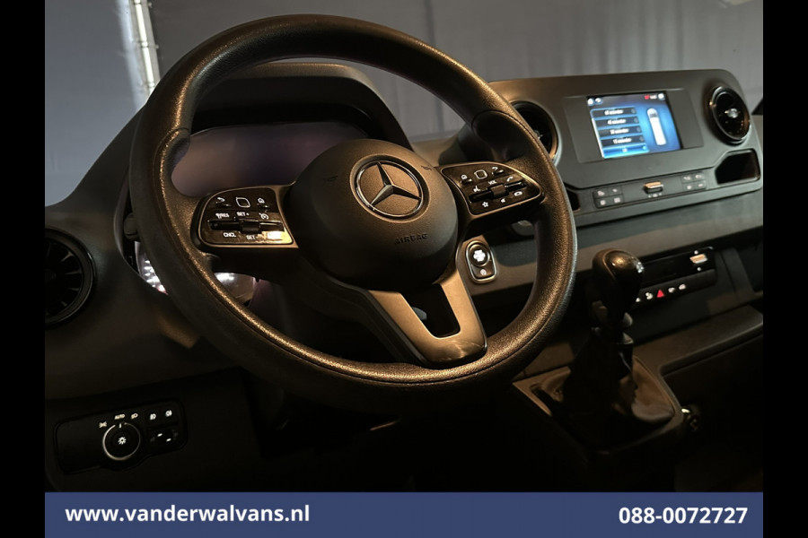 Mercedes-Benz Sprinter 316 CDI 164pk L3H2 Euro6 Airco | 360 Graden Camera | Navigatie | Apple Carplay | Chauffeursstoel Cruisecontrol, Android Auto, Stoelverwarming, Parkeersensoren, Bijrijdersbank