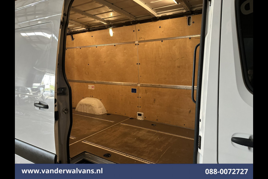 Mercedes-Benz Sprinter 316 CDI 164pk L3H2 Euro6 Airco | 360 Graden Camera | Navigatie | Apple Carplay | Chauffeursstoel Cruisecontrol, Android Auto, Stoelverwarming, Parkeersensoren, Bijrijdersbank