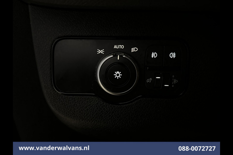 Mercedes-Benz Sprinter 316 CDI 164pk L3H2 Euro6 Airco | 360 Graden Camera | Navigatie | Apple Carplay | Chauffeursstoel Cruisecontrol, Android Auto, Stoelverwarming, Parkeersensoren, Bijrijdersbank