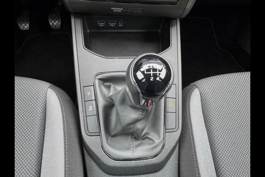 Seat Ibiza 1.0 TSI Style * Navigatie * Camera * Cruise Control * Lm Velgen *