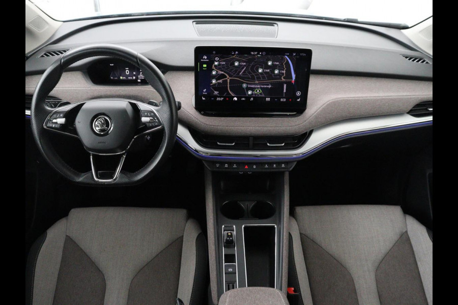 Škoda ENYAQ iV 60 | SOH 91% | Trekhaak | Stoelverwarming | Camera | Sportstuur | Carplay | Navigatie | Cruise control | Full LED | Half leder | DAB | Parkeerhulp | Sfeerverlichting | Climate control