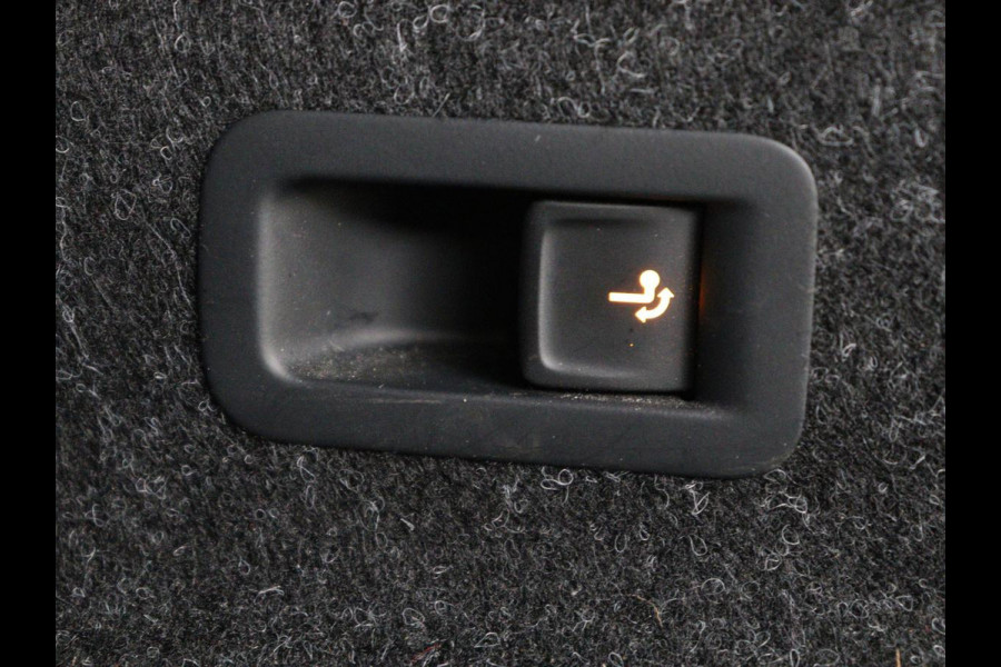 Škoda ENYAQ iV 60 | SOH 91% | Trekhaak | Stoelverwarming | Camera | Sportstuur | Carplay | Navigatie | Cruise control | Full LED | Half leder | DAB | Parkeerhulp | Sfeerverlichting | Climate control