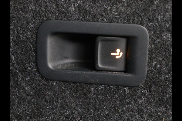 Škoda ENYAQ iV 60 | SOH 91% | Trekhaak | Stoelverwarming | Camera | Sportstuur | Carplay | Navigatie | Cruise control | Full LED | Half leder | DAB | Parkeerhulp | Sfeerverlichting | Climate control