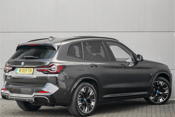 BMW iX3 High Executive M-Sport 80 kWh Pano ACC H&K 20"