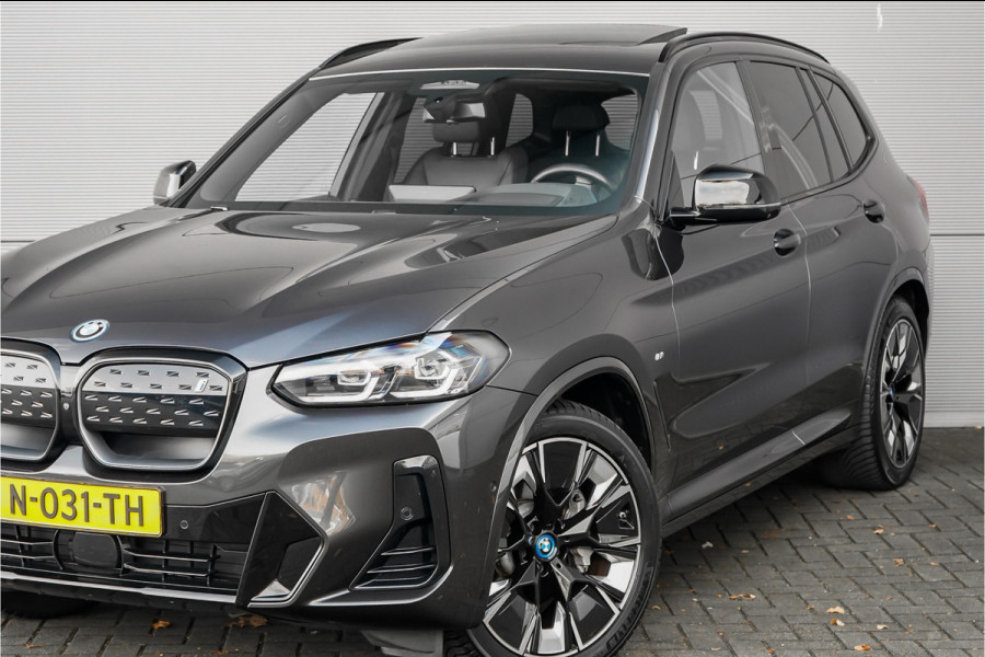 BMW iX3 High Executive M-Sport 80 kWh Pano ACC H&K 20"