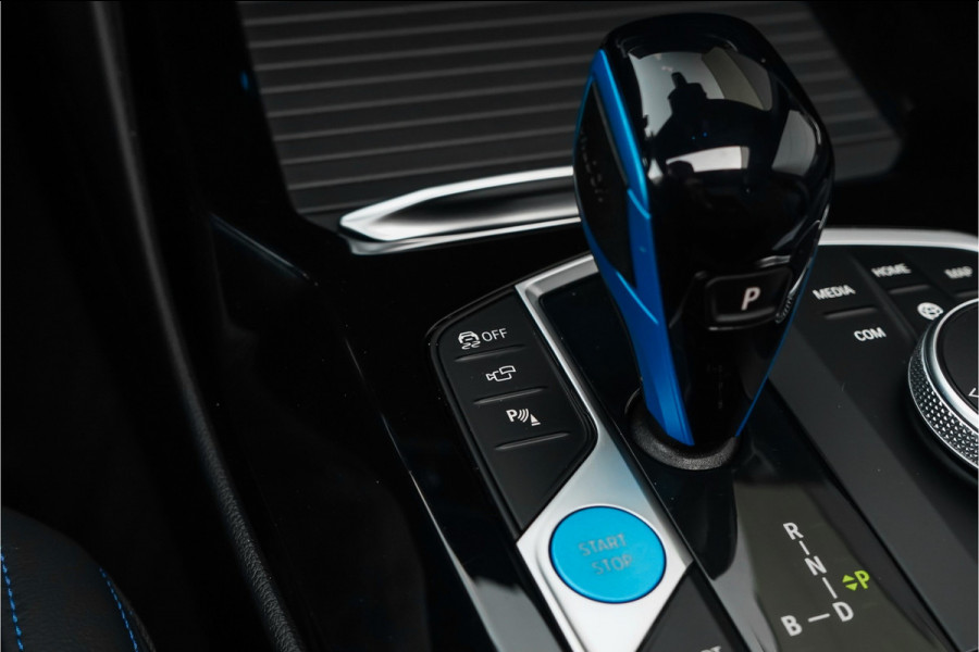 BMW iX3 High Executive M-Sport 80 kWh Pano ACC H&K 20"