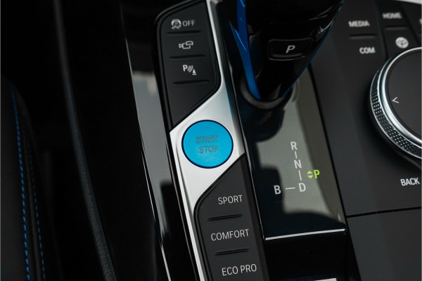 BMW iX3 High Executive M-Sport 80 kWh Pano ACC H&K 20"