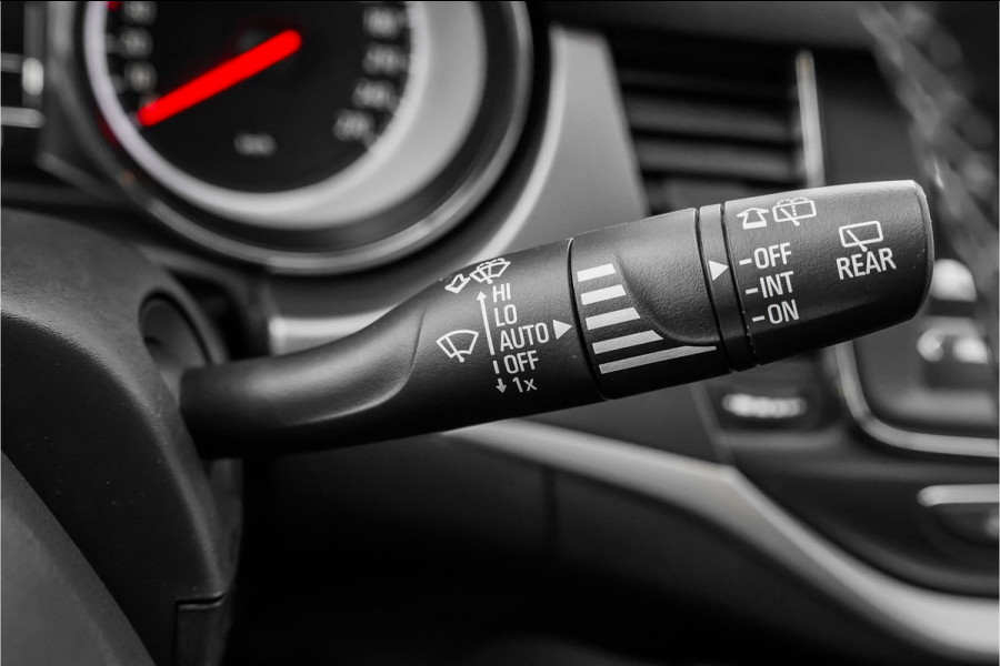 Opel Astra Sports Tourer 1.2 Edition Climate PDC CarPlay