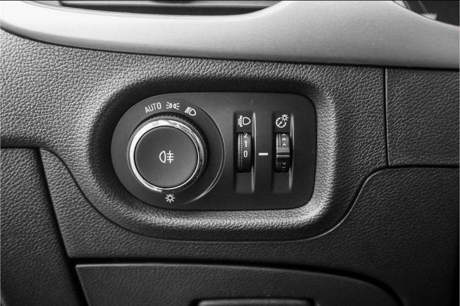 Opel Astra Sports Tourer 1.2 Edition Climate PDC CarPlay