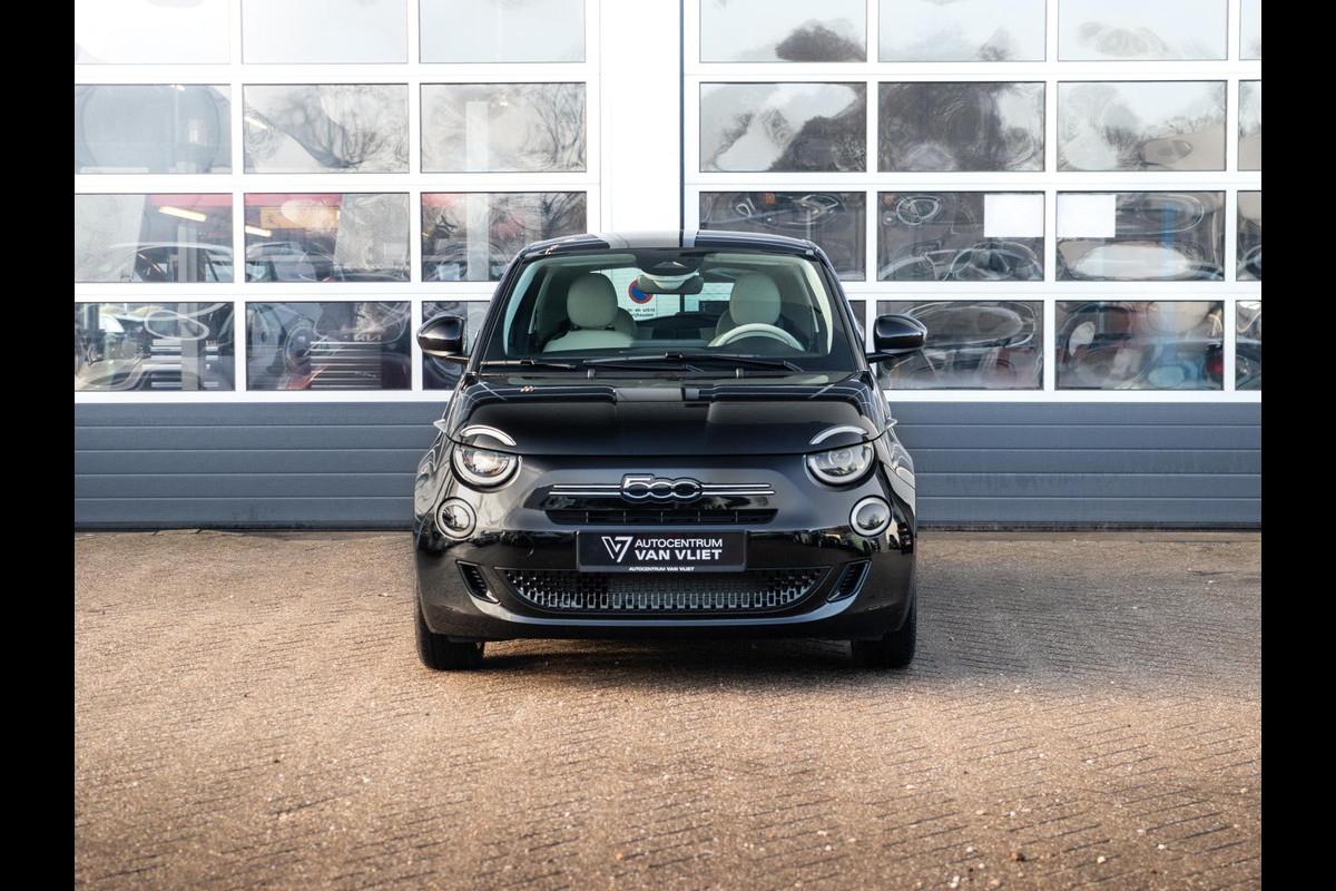 Fiat 500 Hybrid Collezione | Clima | LED | PDC | JBL Premium Audio | 17" | Camera | BSM | Canneloni Ivory/Piombo interieur