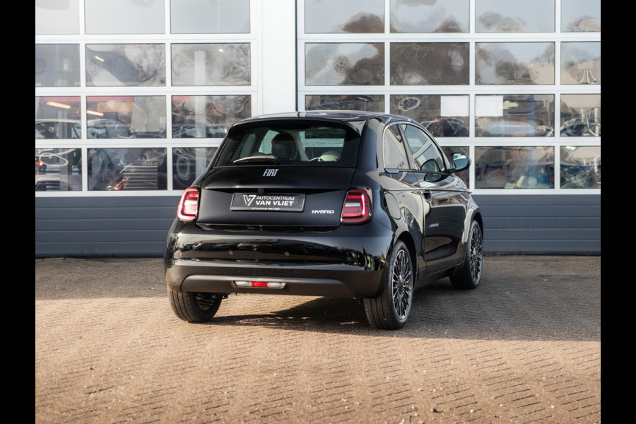 Fiat 500 Hybrid Collezione | Clima | LED | PDC | JBL Premium Audio | 17" | Camera | BSM | Canneloni Ivory/Piombo interieur