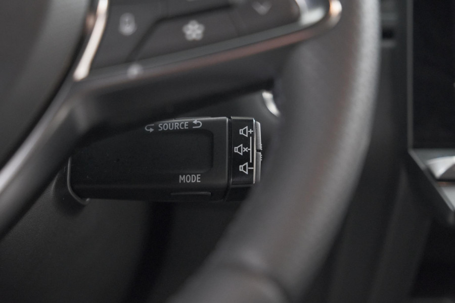 Renault Captur 1.8 E-Tech full hybrid 160 techno | Camera | Winterpakket | Adaptieve Cruise Control | Apple Carplay